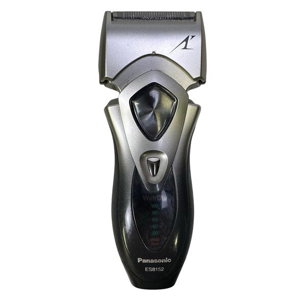 Panasonic ES8152 Wet/Dry Shaver with Charger - Picture 5 of 9
